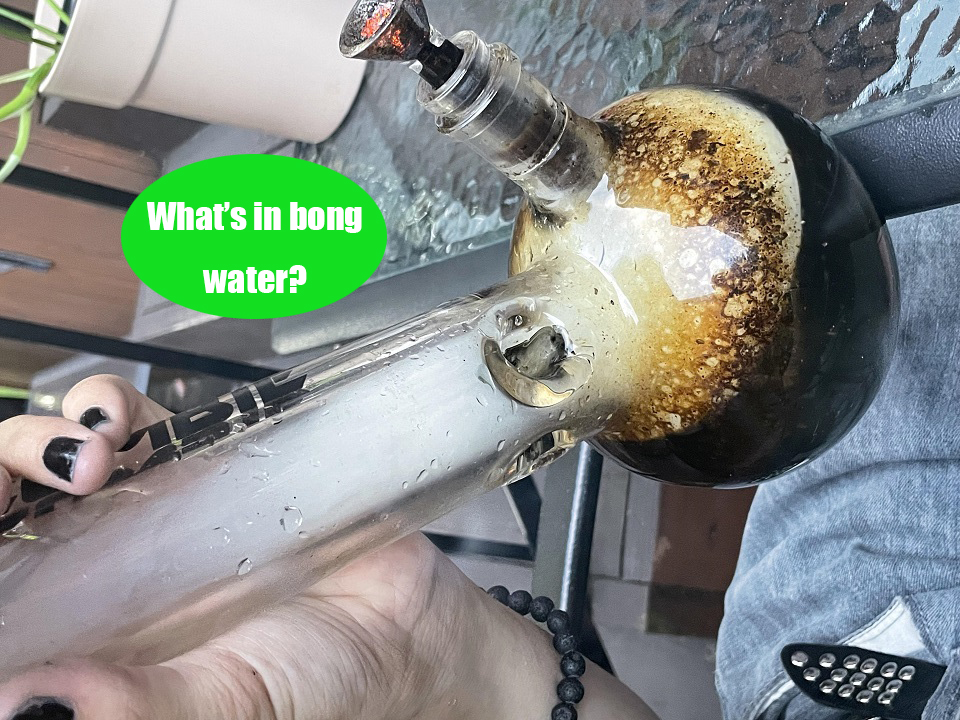 what is in bong water