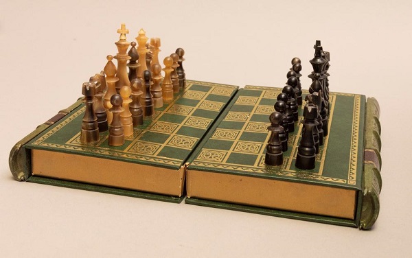 Book of Chess Set