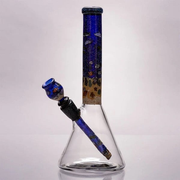 Strobel Glass - 12 Aquatic Themed Bong