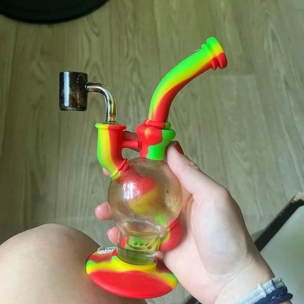 dirty-silicone-dab-rig