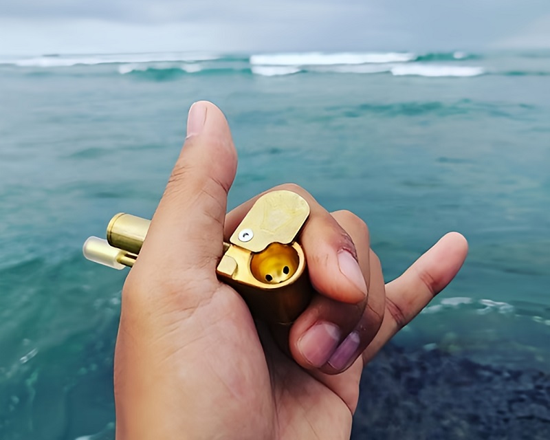 What&rsquo;s a good weed pipe for the beach?