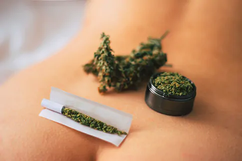 Cannabis aphrodisiac Lookah