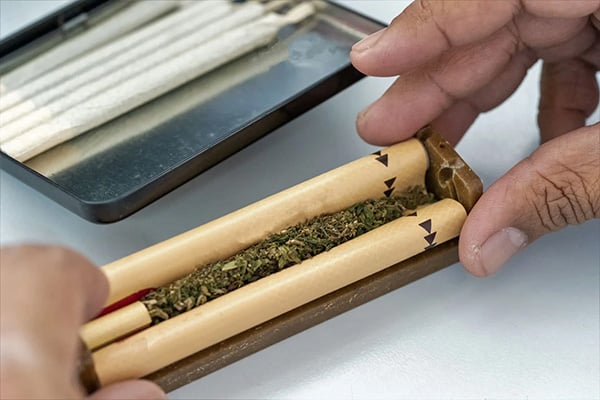 Rolling by Band or With a Joint Rolling Machine- Which is Best?