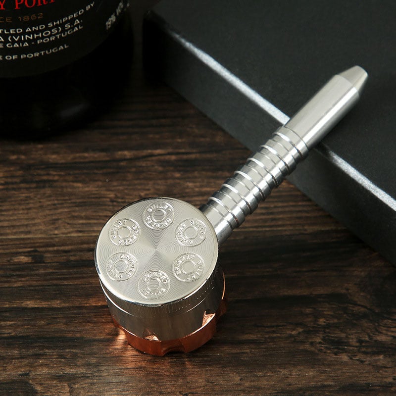 6 Hole Smoking Pipe With Grinder 1
