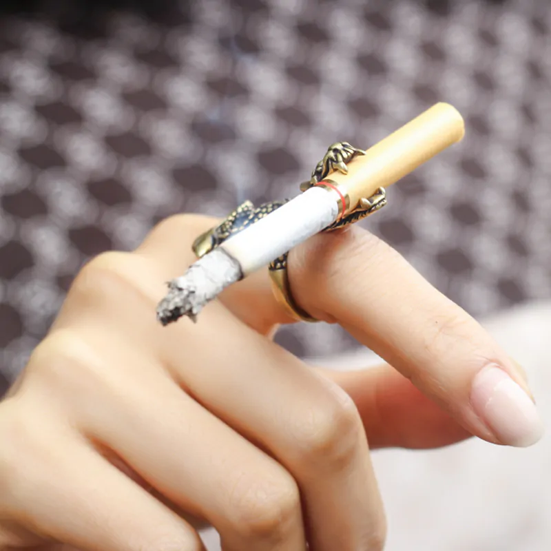 Cigarette Holder Ring Metal Bee – Ashtray Planet